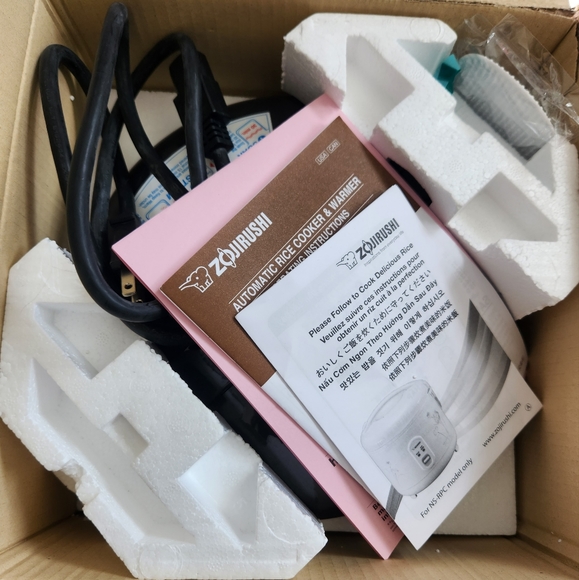 Zojirushi NS-RPC10 Rice Cooker & Warmer - 5.5-Cup - Metallic Gray - Open Box - Picture 6 of 16